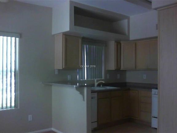 2nd image of 520 Arrowhead Trl Unit 914