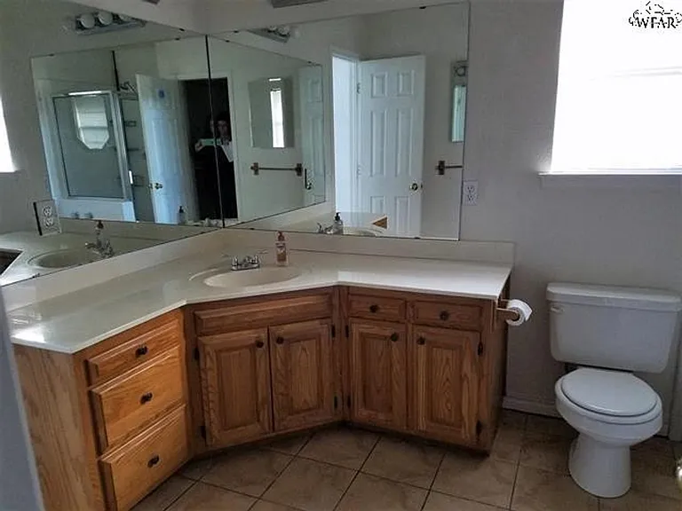5307 Northview Dr — Photo 6