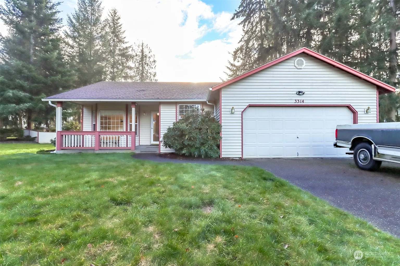 3314 253rd Street Ct E photo 1