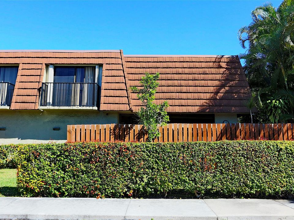 1st image of 4888 NW 95th Avenue #10c