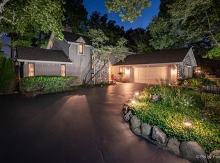 23W043 Kings Ct, Glen Ellyn, IL