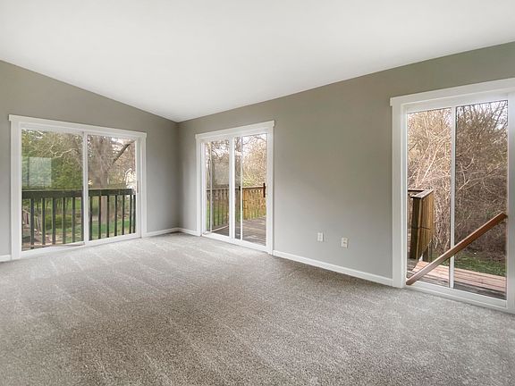 3rd image of 4614 Stauffer Ave SE