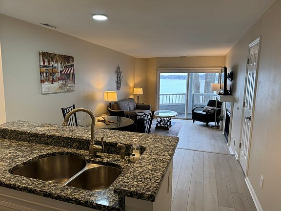 4th image of 368 Northwest Dr #368