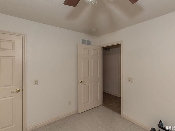 5th image of 54 Lynwood Ave
