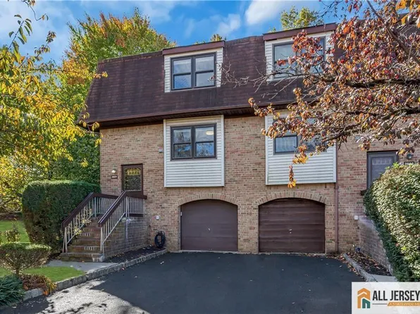 2601 N Oaks Blvd, North Brunswick, NJ 08902