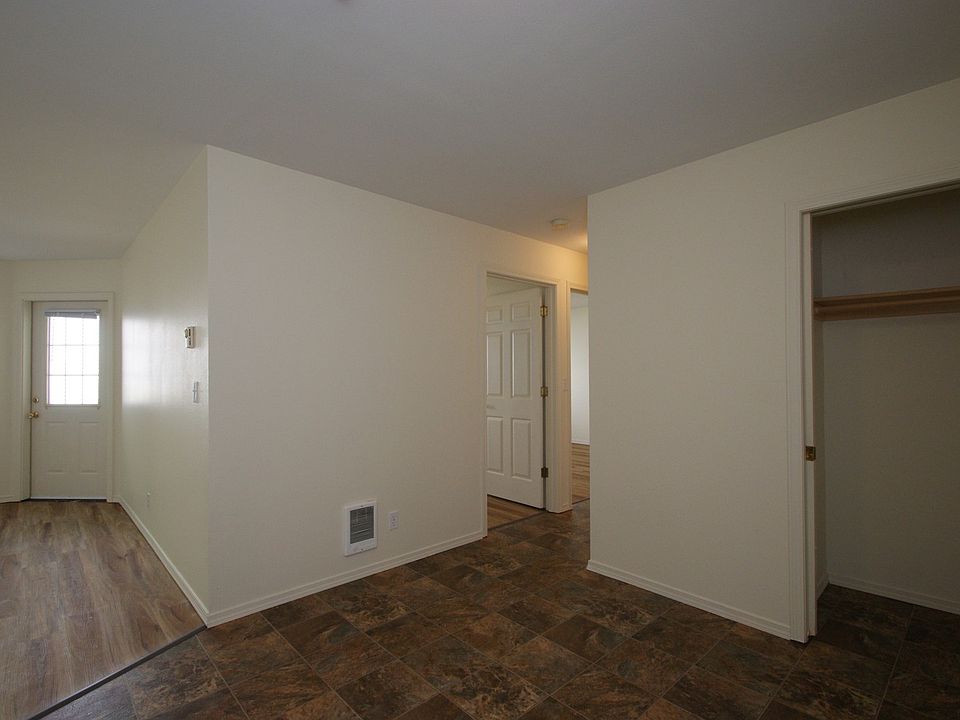 Silvercrest Apartments 7326 196th St SW Lynnwood WA Zillow