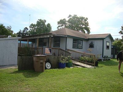 210 Woodall Dr, Beach City, TX, 77523