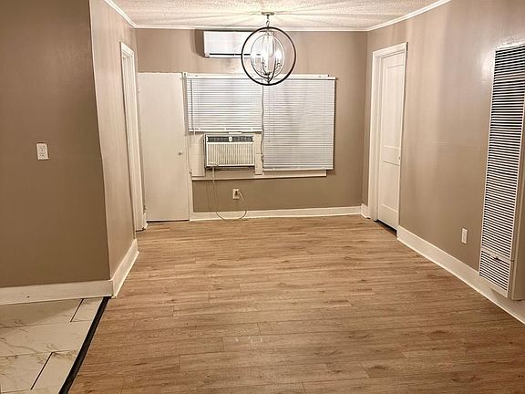3rd image of 5124 School Ave