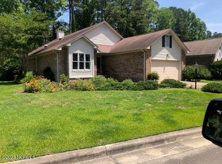 101 Innisbrook Ct, New Bern, NC 28562