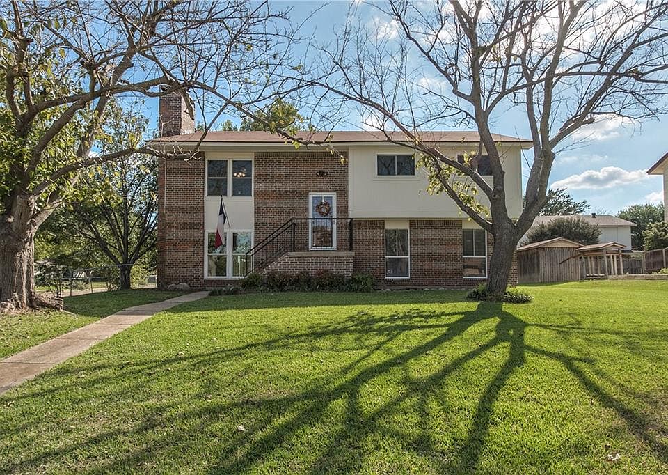 1st image of 1910 Linda Ln