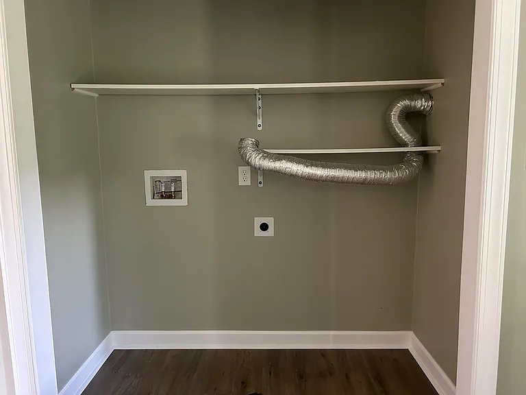 202 Brook Forest Dr — Photo 16