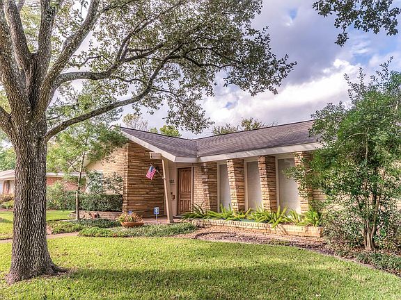 3rd image of 3602 Grennoch Ln
