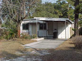 1st image of 3253 33rd Ave N