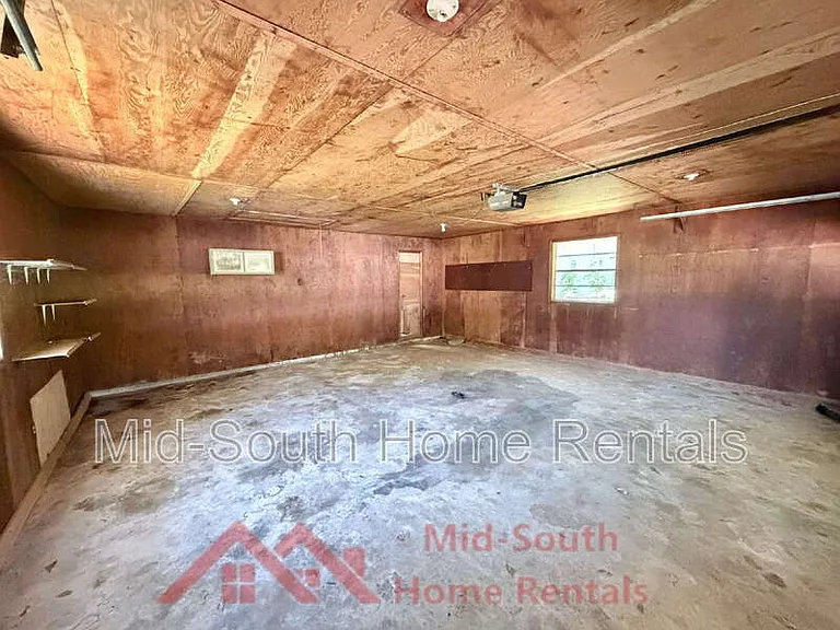 3284 Parham St — Photo 18