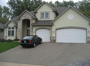 10735 McCool Dr E, Burnsville, MN 55337