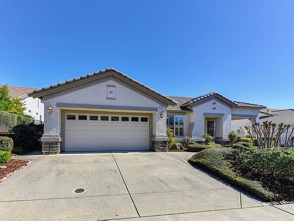 3rd image of 1267 Fairway Valley Ct