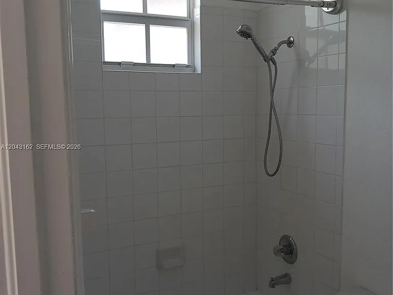 11497 NW 78th Ter — Photo 12