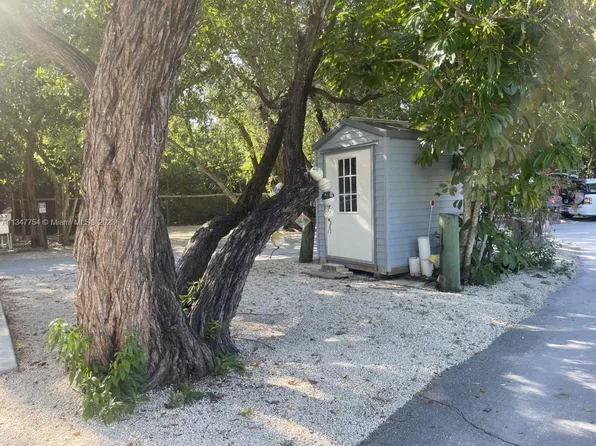 101551 Overseas Hwy #32, Key Largo, FL 33037
