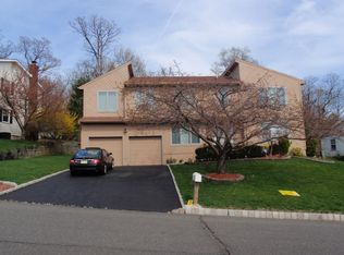 61 Point View Pkwy, Wayne, NJ 07470