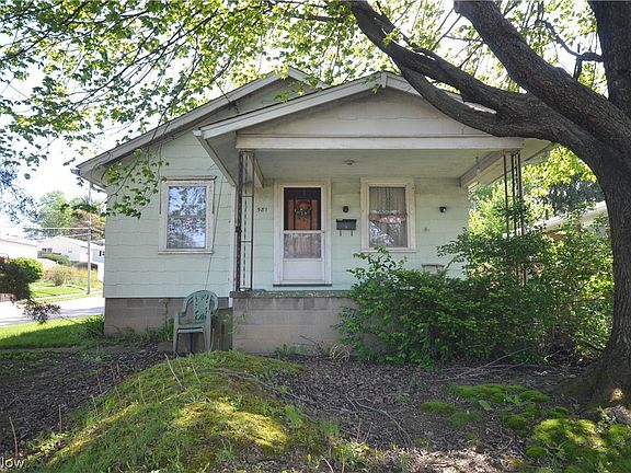 3rd image of 581 Baldwin Rd