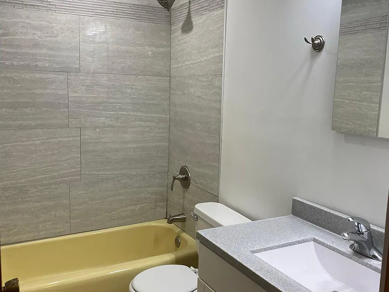 8239 Archer Ave #3 — Photo 12