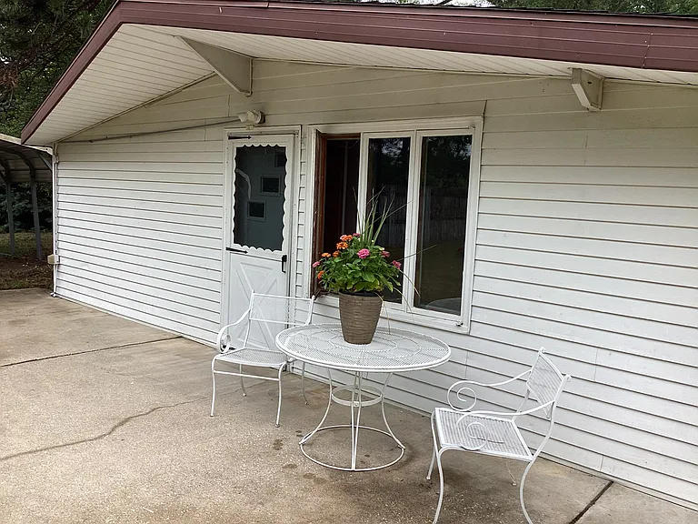 3004 N Meridian Rd — Photo 5