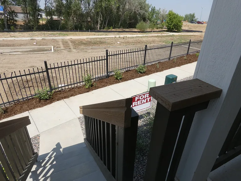 125 Doudy Ct — Photo 2