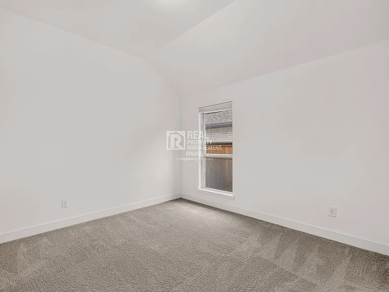 2933 Eccleston St — Photo 26
