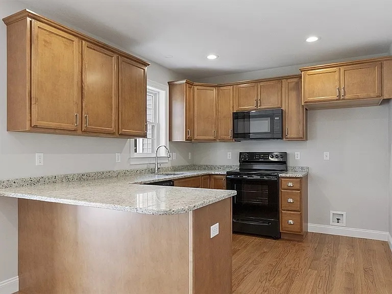 149 Lowell Rd #U-1 — Photo 11