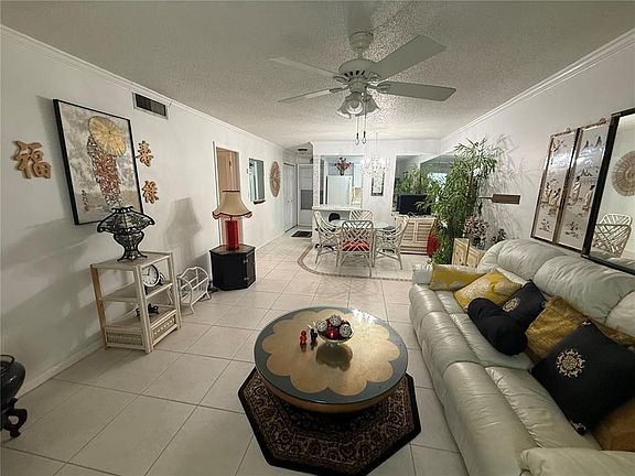 3rd image of 125 PICARDY VILLA CIRCLE #101