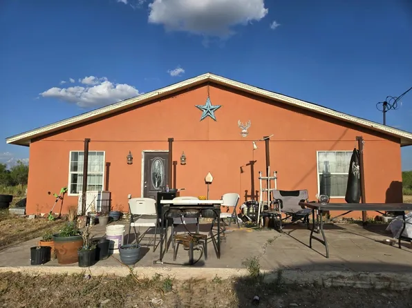 155 Ranch Rd, Laredo, TX 78043