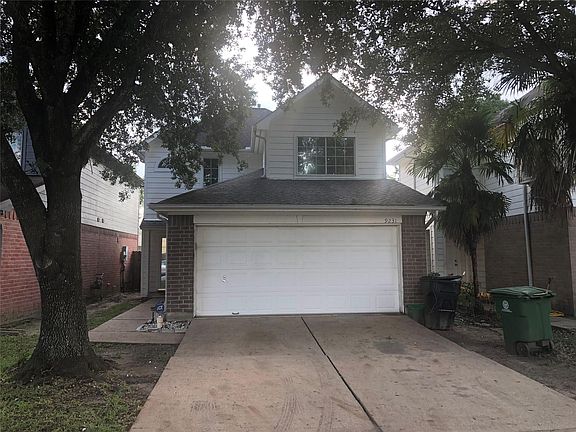 2nd image of 9231 Kingsflower Cir