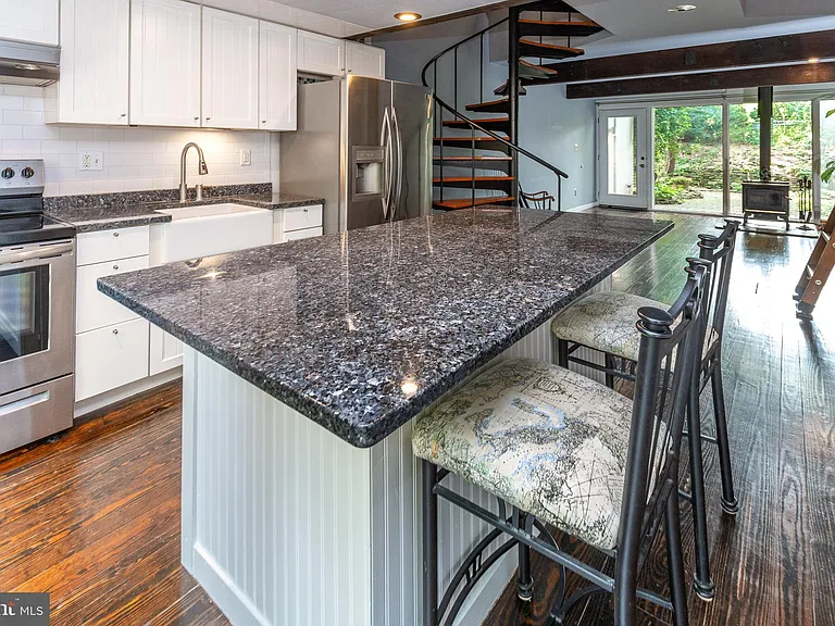 9 Arden Way — Photo 17