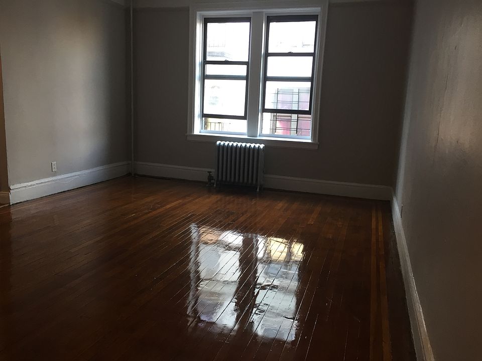 2nd image of 428 E 22nd St APT 4E