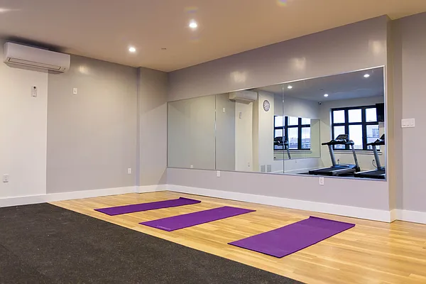 Rented by Nooklyn NYC LLC | media 21