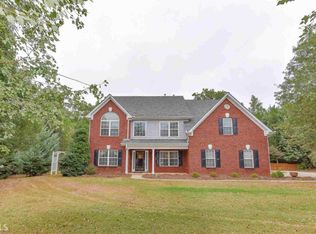 243 Maple Creek Dr, Newnan, GA