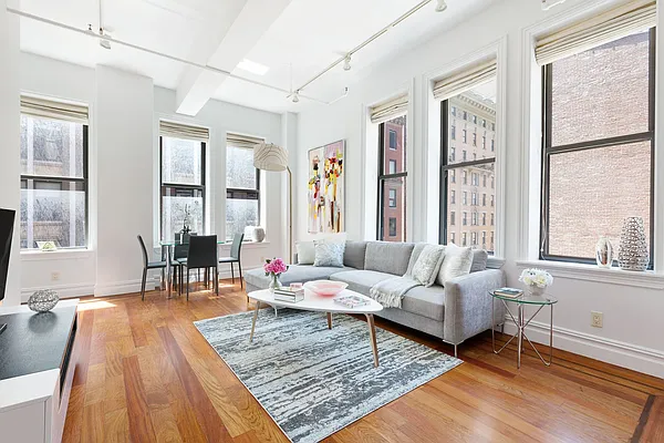 Sold by Compass | media 1