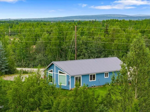 934 S Lazy Lake Dr, Wasilla, AK 99623