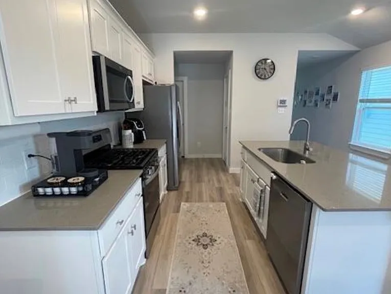 963 Lady Bird Ln — Photo 4