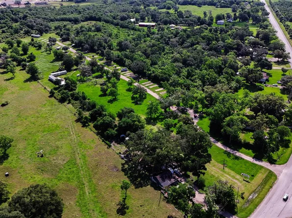 9339 Fm 524 Rd, Sweeny, TX 77480