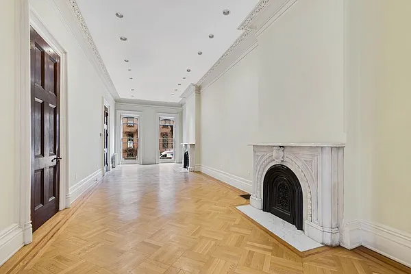 Sold by Engel and Völkers Brownstone Brooklyn | media 14
