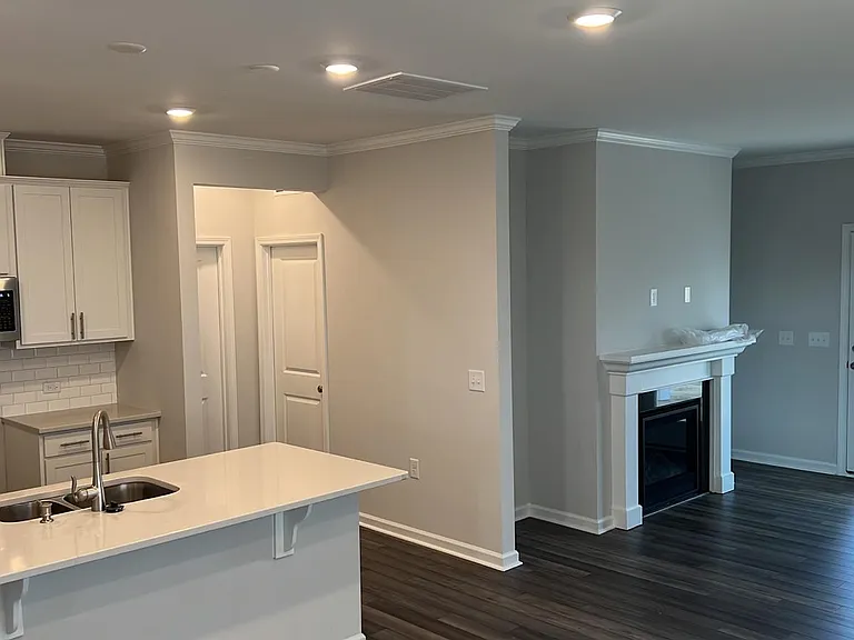 1633 Trembley Park Dr — Photo 5