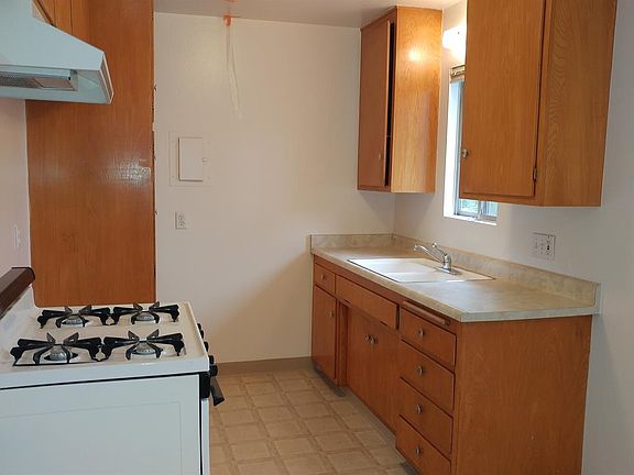 3rd image of 1521 Laguna St APT 204