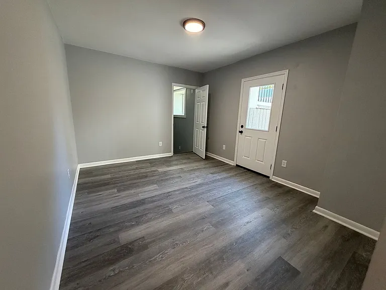 3 N Main St — Photo 8