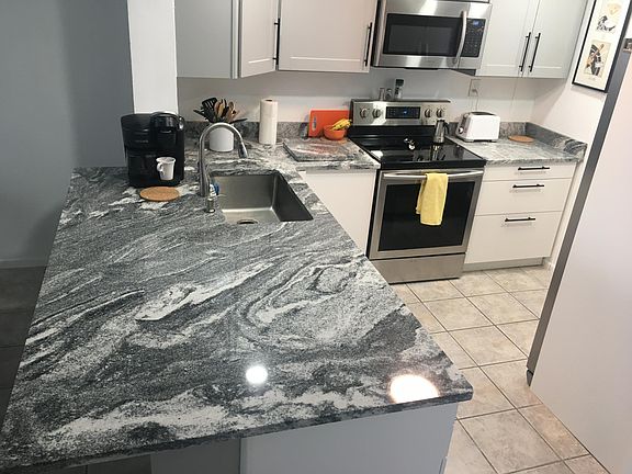 4th image of 2131 Lakeview Dr Unit 1108