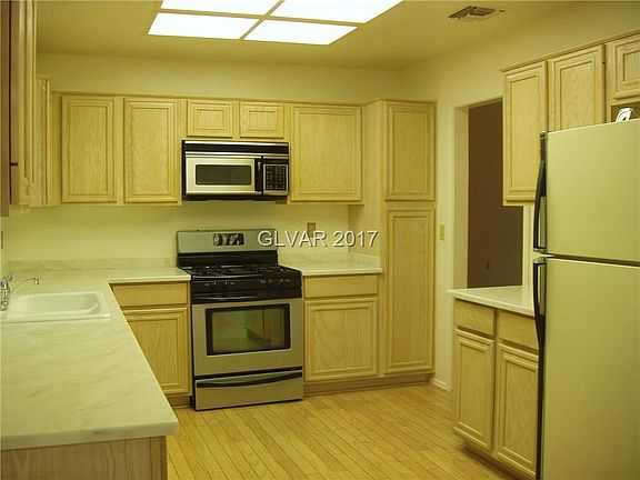 4th image of 8800 Faircrest Dr