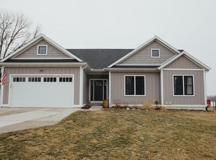 25262 Findley Rd, Sturgis, MI 49091