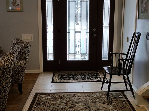 3rd image of 20 South Cir