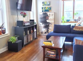 816 N Leavitt St APT 2F, Chicago, IL 60622