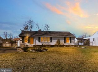 1027 Cardinal Rd, Audubon, PA 19403